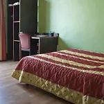 Cambrai Hotel