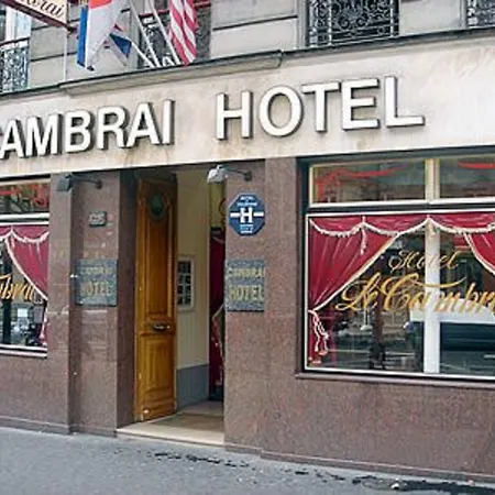 Cambrai Hotel 2*
