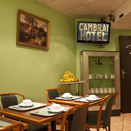 Hotel Cambrai 2*