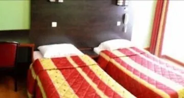 Ξενοδοχείο Cambrai 2*