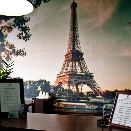Cambrai Hotell 2*